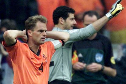 Franck De Boer, durante la semifinal de la Eurocopa 2000