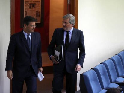 Méndez de Vigo y Catalá, tras el Consejo de Ministros de este viernes que ha aprobado ampliar los delitos penados con prisión permanente revisable.