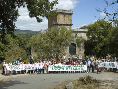 Los Irmandiños regresan al castillo de Pambre