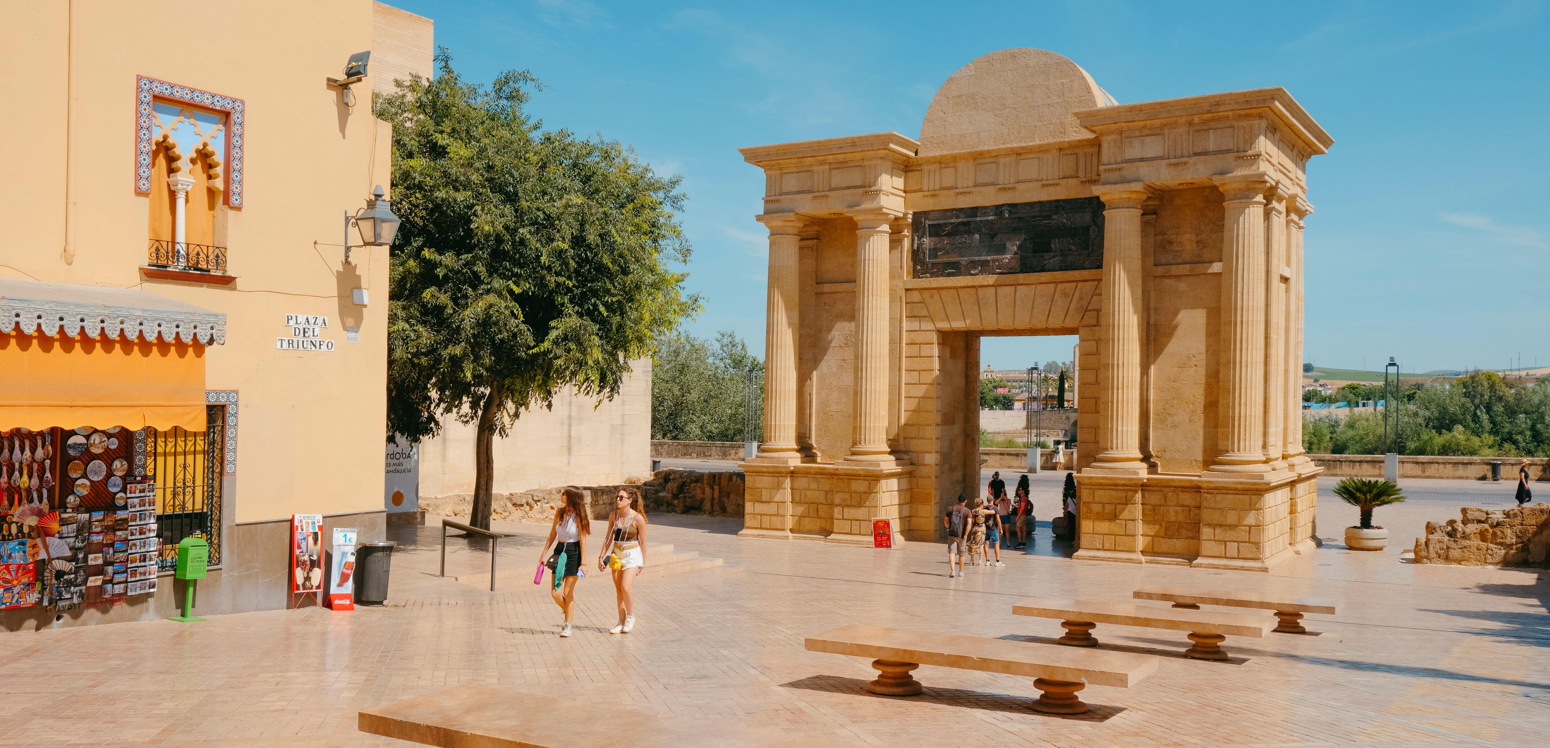 La Puerta del Puente de Córdoba, uno de los tres accesos a la ciudad amurallada en la época romana.