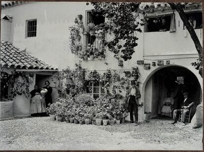 Patio típico de Córdoba, fotografiado por Otto Wunderlich en octubre de 1927.