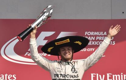 Nico Rosberg, en el podio de México.