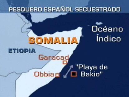El 'Playa de Bakio' se encuentra ya fondeado frente a la costa somalí