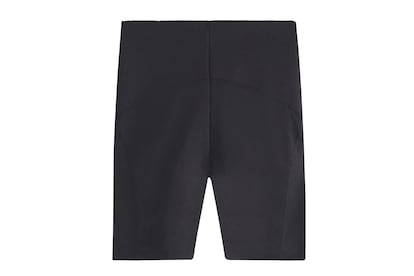 Ciclistas. El largo que se puso de moda hace un par de verano es el de estos leggings que, por qué no, pueden servir también para salir a la calle.