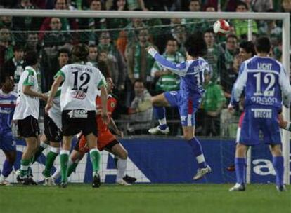 De la Red logra el primer gol del Getafe.