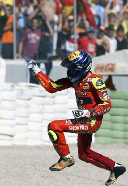 El tercer puesto en el gran Premio de Valencia le sirvió al español para ganar el campeonato.