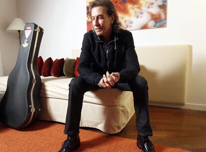 Albert Hammond.