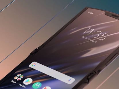 Motorola RAZR es oficial: el móvil con pantalla plegable idéntico al modelo de 2004