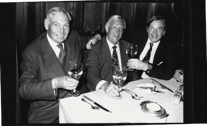 En 1983 los tres autralianos miembros del 'Guinea Pig Club' que aún vivían se reunieron para cenar. Se llamaban George Taylor, Ken Gilkes y Freeman Strickland.