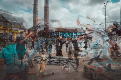 Medio centenar de imágenes conforman la visión de un parque de 'skate' en Londres.