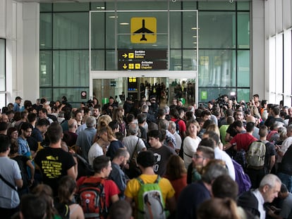 Protestas en el aeropuerto de Barcelona convocadas por Tsunami Democràtic tras la sentencia del procés, en octubre de 2019.