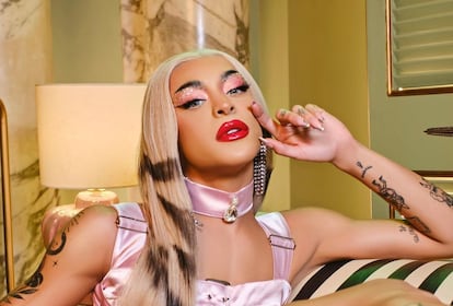 Pabllo Vittar em imagem de divulgação de seu novo álbum, 'Batidão tropical'.