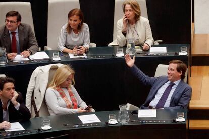 José Luis Martínez-Almeida, del Partido Popular, durante un pleno extraordinario del Ayuntamiento de Madrid.