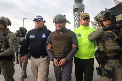 Alias 'Otoniel' durante su extradición a Estados Unidos, el 4 de mayo de 2022.