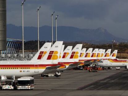 Iberia has been hit by the fall off in traffic through Madrid&#039;s Barajas airport.  