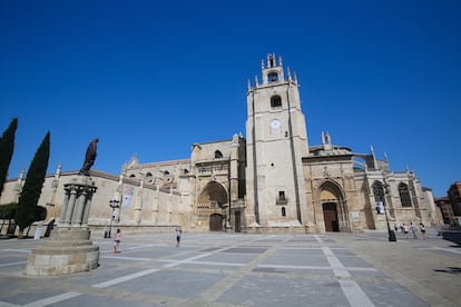 36. Palencia: Plaza de la Inmaculada.