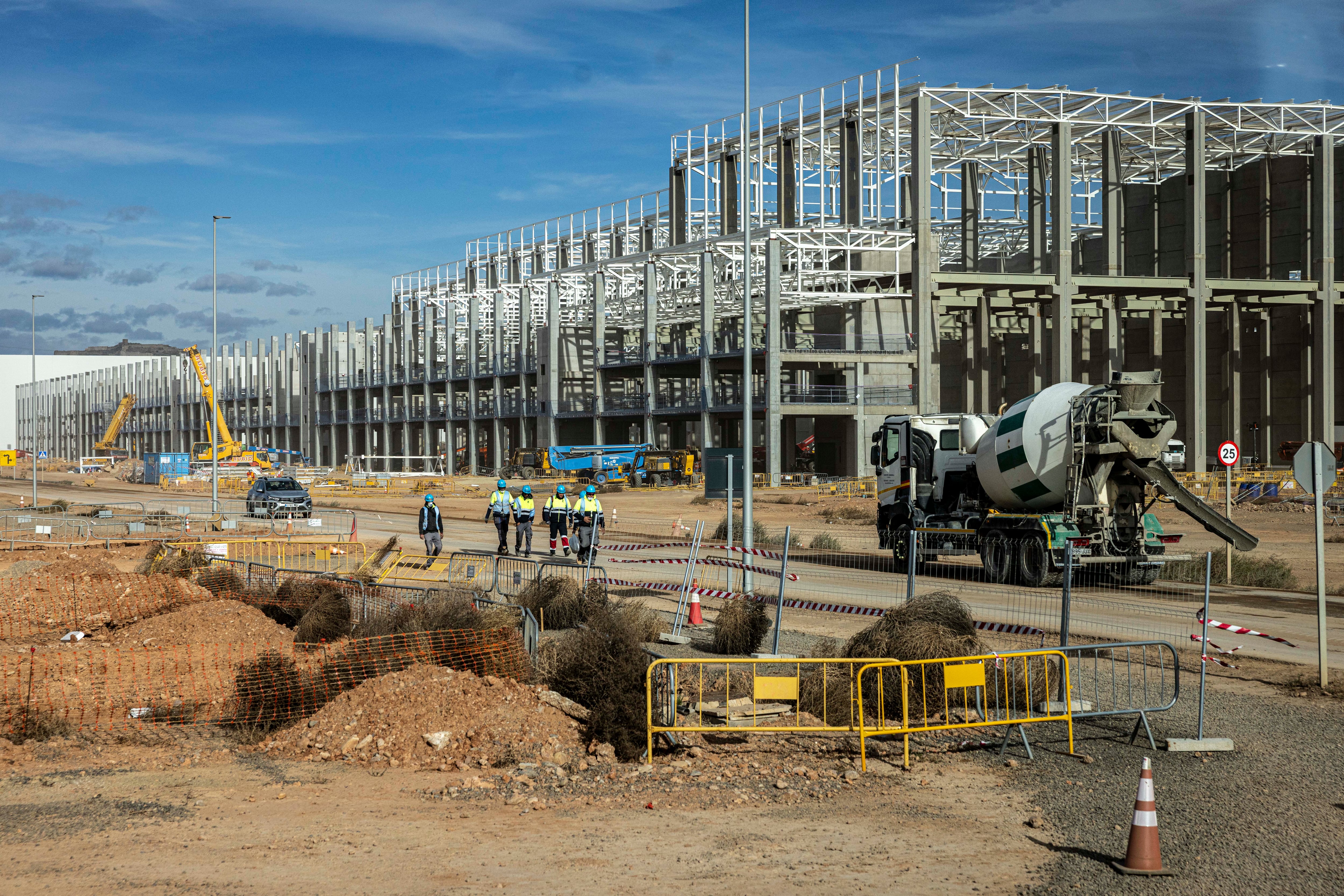 Vista general de las obras en Sagunto de la gigafactoría de PowerCo, filial del grupo Volkswagen.