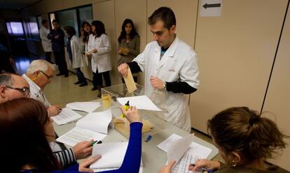 Votaciones en la factor&iacute;a de Panrico de Santa Perp&egrave;tua de Mogoda.