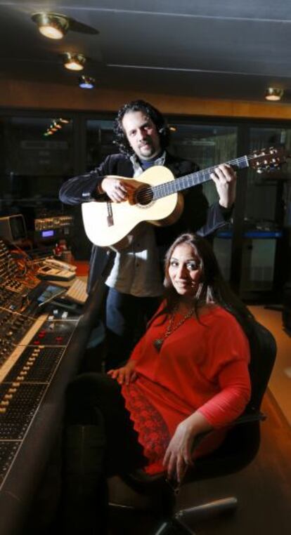 Montse Cort&eacute;s y Paco Heredia en Musigrama.