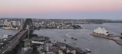Atardecer en la Bahía de Sidney, fotografía desde el Blue Bar del hotel Shangri La.