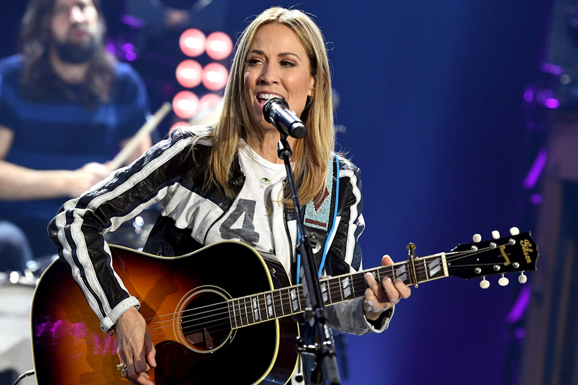At 60, Sheryl Crow tells the truth about Lance Armstrong and the sexism she experienced as a young woman | Culture | EL PAÍS English