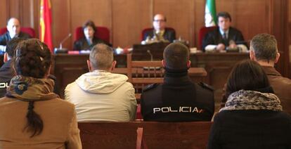 Juicio por el robo de coca&iacute;na y hero&iacute;na en la Jefatura de Polic&iacute;a de Sevilla.
 