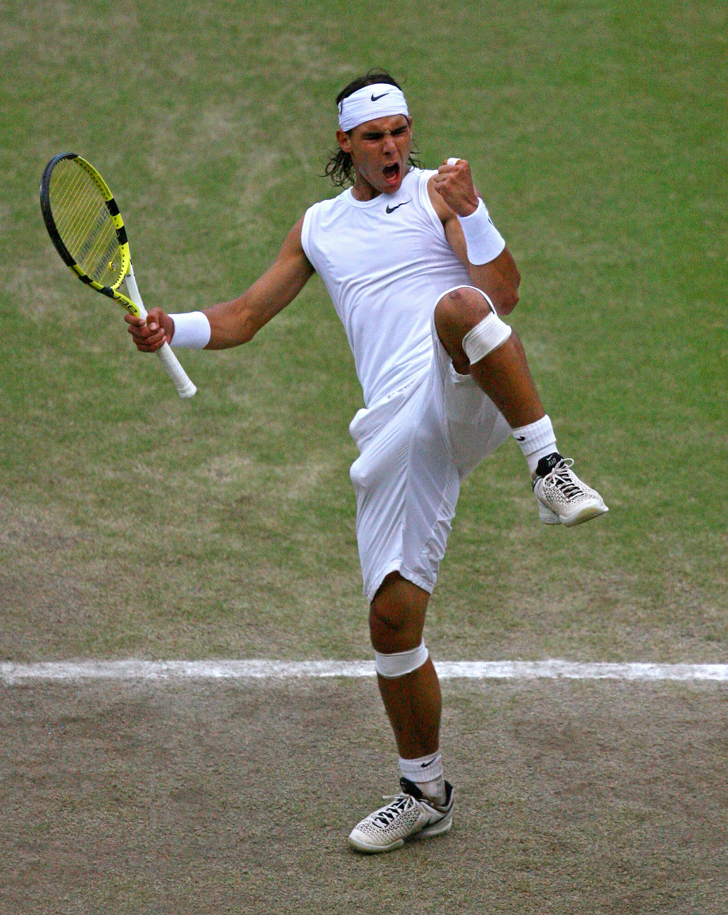 Nadal, durante el partido contra Roger Federer en Wimbledon, en 2008. 