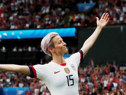 Megan Rapinoe comemora o primeiro gol dos EUA contra a França na Copa do Mundo Feminina, em 28 de junho.