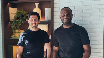 Alvaro Jiménez y Emmanuel Djengue  en Madrid.