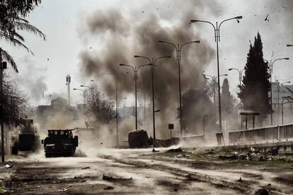 Una escena de combates este domingo en Mosul