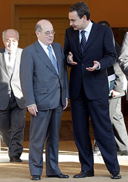 Cuevas y Zapatero, en La Moncloa.