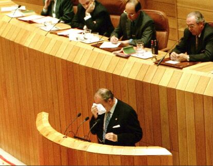 Fraga, durante su discurso de investidura en el Parlamento gallego en diciembre de 1997. Su intervención duró dos horas.