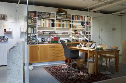 El último despacho que Ingvar Kamprad utilizó en su casa en Ginebra, Suiza, donde residió durante años antes de anunciar su vuelta a Suecia hace unos años.