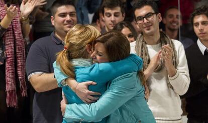 Elena Valenciano y Susana D&iacute;az, en el acto de M&aacute;laga. 