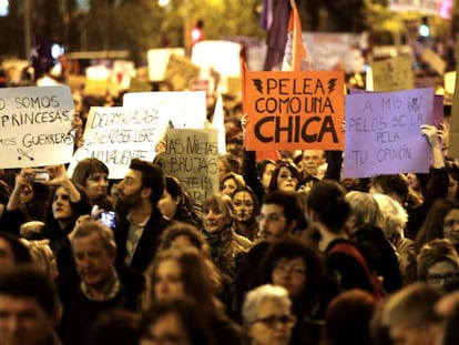 Manifestaci&oacute;n en Barcelona por el d&iacute;a internacional de la mujer.