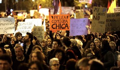 Manifestación en Barcelona por el día internacional de la mujer.
