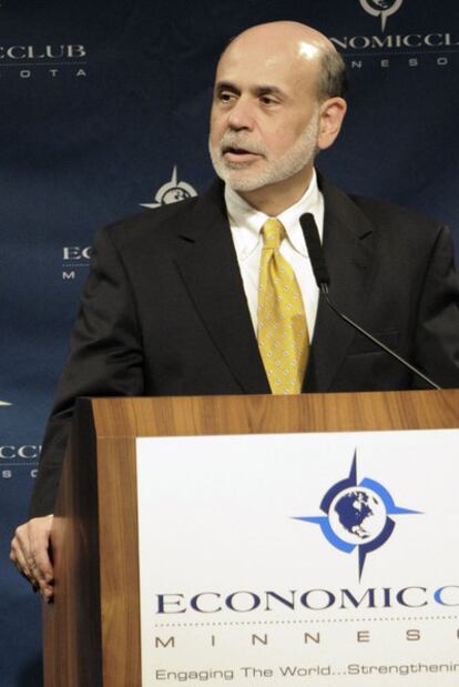 El presidente de la Reserva Federal, Ben Bernanke, pocas horas antes de que el presidente Obama anuncie su plan para crear empleo.