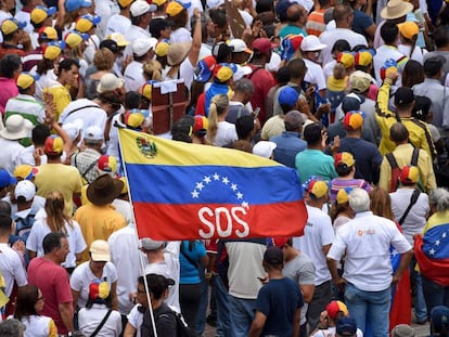 Manifestación de opositores chavistas en Caracas 