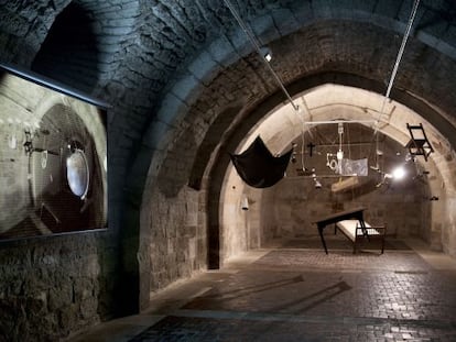 Imagen de la instalaci&oacute;n &#039;Universo personal&#039;, en el monasterio de Santo Domingo de Silos.