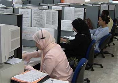 Teleoperadores de Atento en el centro de Tánger.