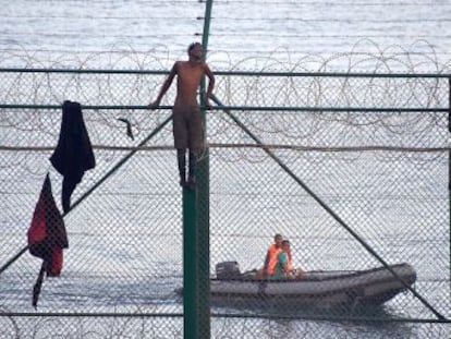 El último cruce multitudinario de la frontera ocurrió hace un año, cuando más de 600 personas lograron entrar en España