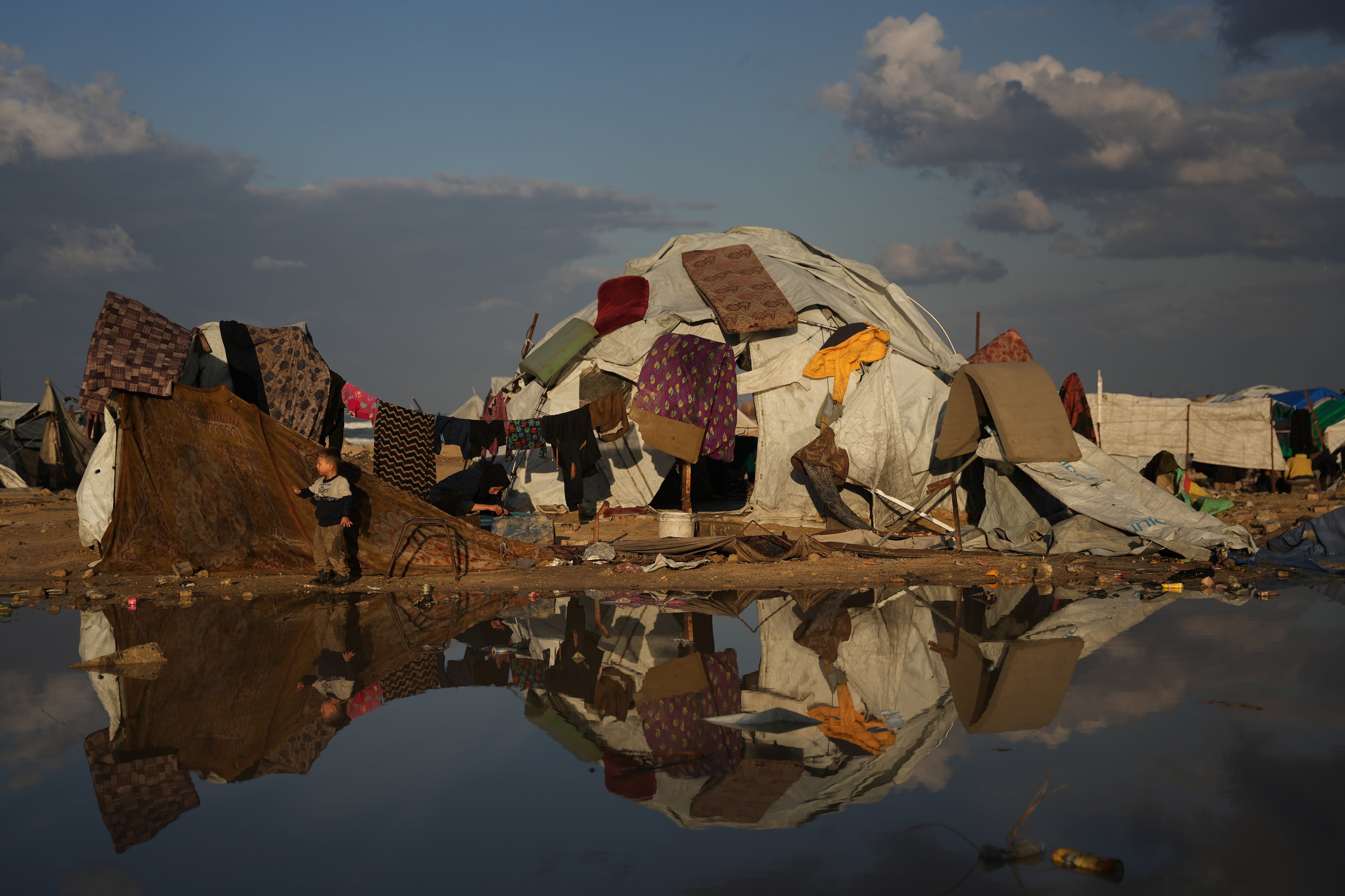 Los gazatíes, en el limbo de un alto el fuego que apenas ha cambiado sus vidas Los gazatíes, en el limbo de un alto el fuego que apenas ha cambiado sus vidas