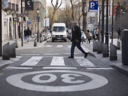 La calle de Embajadores, en el barrio madrileño de Lavapiés. 