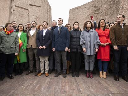 Representantes de Cs, PP y Vox, en la plaza de Colón de Madrid en un acto por la unidad de España, en febrero de 2019.