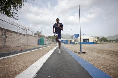 Entrenamiento de un alumno del Jamaica College, donde entre sus 1.800 estudiantes ha brotado el talento de destacados aspirantes a atletas de &eacute;lite.