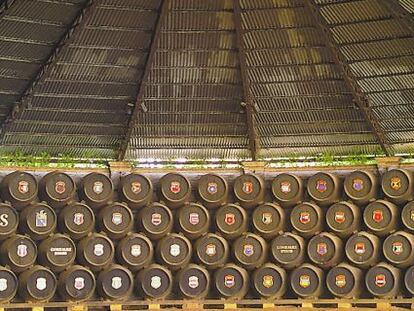 Interior de una bodega de Gonz&aacute;lez Byass.