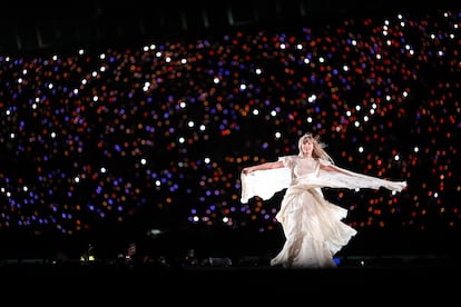 "Es un honor y un privilegio poder decir estas palabras: Ciudad de México, gracias" dijo la cantante a los miles de fanáticos que acudieron a su primera presentación. 