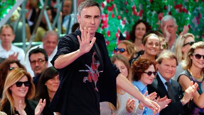 La nueva era de Calvin Klein

La llegada de Raf Simons la firma americana se sitúa como la más esperada del año. Probablemente, la marca adopte la artesanía, el espectáculo y los códigos propios de firmas europeas y del propio Simons. Adiós a Justin Bieber en sus campañas.