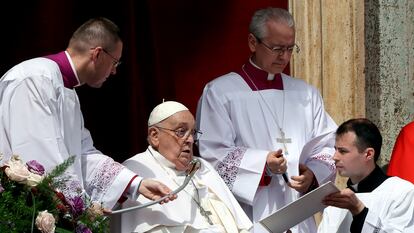 April 20, 2025, Rome, Italy: Pope Francis attends the Holy Mass on Easter Sunday and 'Urbi et Orbi' Blessing at Saint Peter's Square.,Image: 990432187, License: Rights-managed, Restrictions: , Model Release: no, Credit line: Marco Iacobucci / Zuma Press / ContactoPhoto
Editorial licence valid only for Spain and 3 MONTHS from the date of the image, then delete it from your archive. For non-editorial and non-licensed use, please contact EUROPA PRESS.
20/04/2025 ONLY FOR USE IN SPAIN