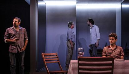 Los actores de La Ruta 40 interpretan 'Cúbit' junto a Anna Azcona.